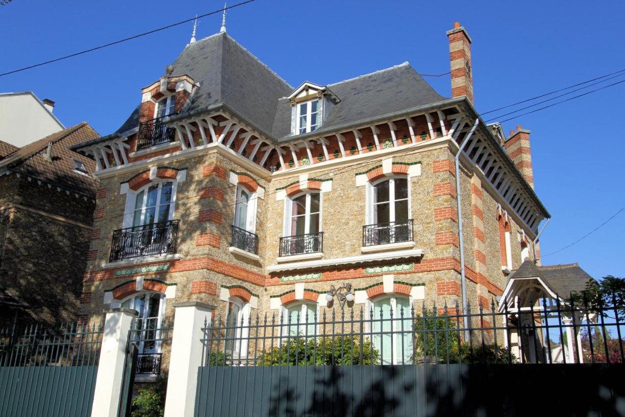 Gîte Disney Les Flolies du Bord de Marne Thorigny-sur-Marne Extérieur photo